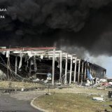 L'attaque russe massive de jeudi a détruit une entreprise américaine dans la ville de Moukatchevo, dans l'ouest de l'Ukraine. KEYSTONE/EPA/ZAKARPATTIA REGION PROSECUTOR'S OFFICE / HANDOUT
